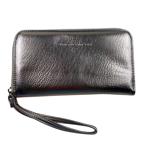 Adrienne Vittadini Handbags - Adrienne Vittadini Rose Gold Metallic Leather Zip Up Charging Wallet Wristlet
